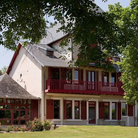 Superbe Maison Avec Piscine Aux Portes De Vichy - Le Monde De Charlie Бельрив-сюр-Алье
