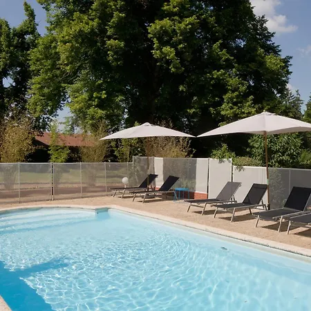 Superbe Maison Avec Piscine Aux Portes De Vichy - Le Monde De Charlie