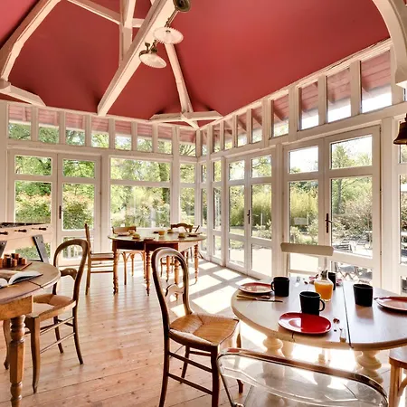 Superbe Maison Avec Piscine Aux Portes De Vichy - Le Monde De Charlie Holiday home Bellerive-sur-Allier
