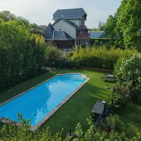 Holiday home Superbe Maison Avec Piscine Aux Portes De Vichy - Le Monde De Charlie Bellerive-sur-Allier